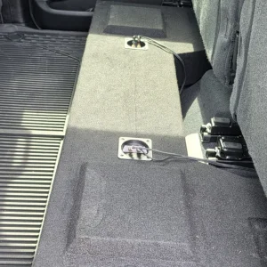 17-enclosure-under-rear-seat.webp